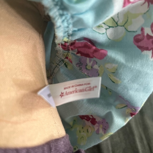 American Girl Doll - Blonde Hair Blue Eyes Isabelle - Picture 3 of 4